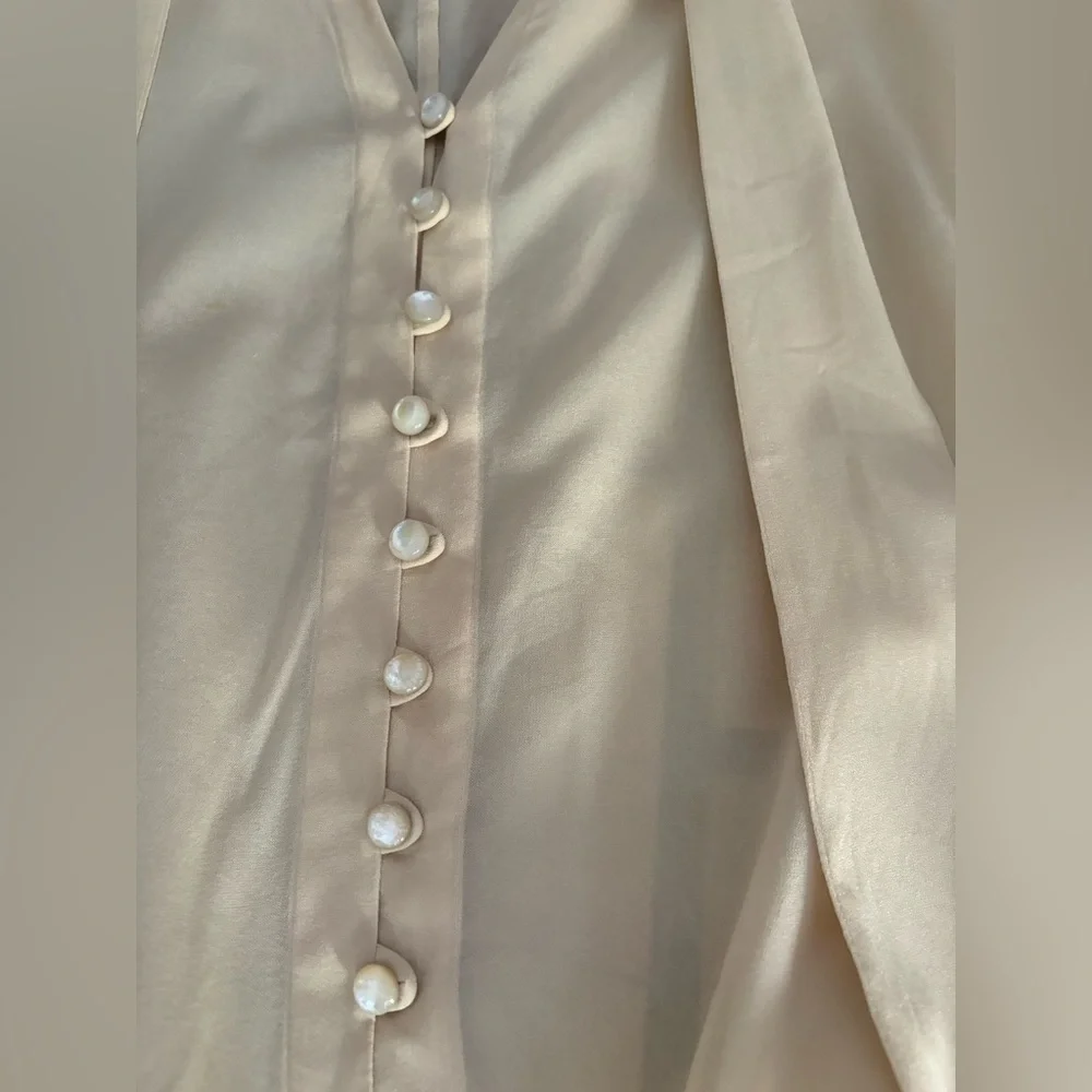 Women's Strenesse by Gabriele Strehle Button Down Silk Blouse - Size 6 - Picture 4 of 8